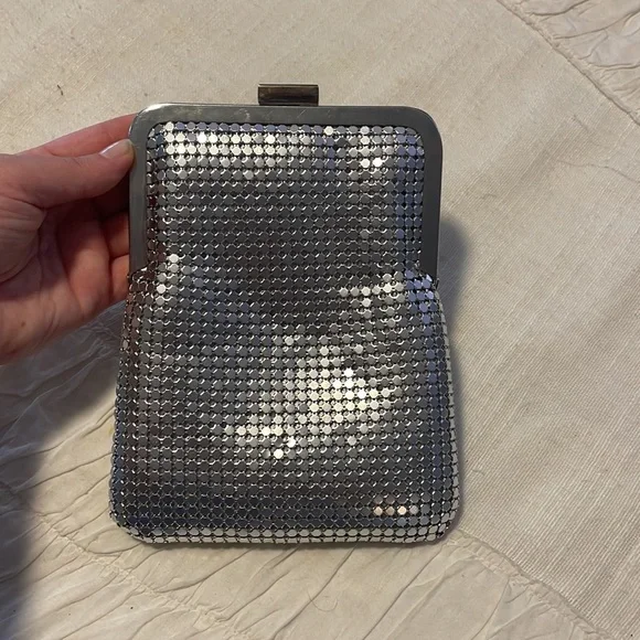 Small Silver Clutch/Crossbody Evening Bag - Picture 6 of 6